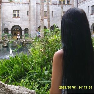 Meet your Posher, Hannah